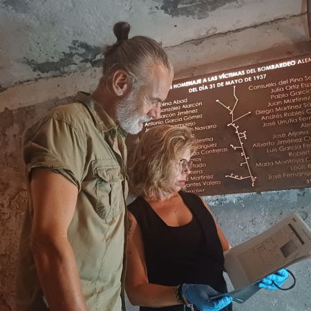 Noemí Sánchez y César Ordás (Restauradores en JARQUIL)