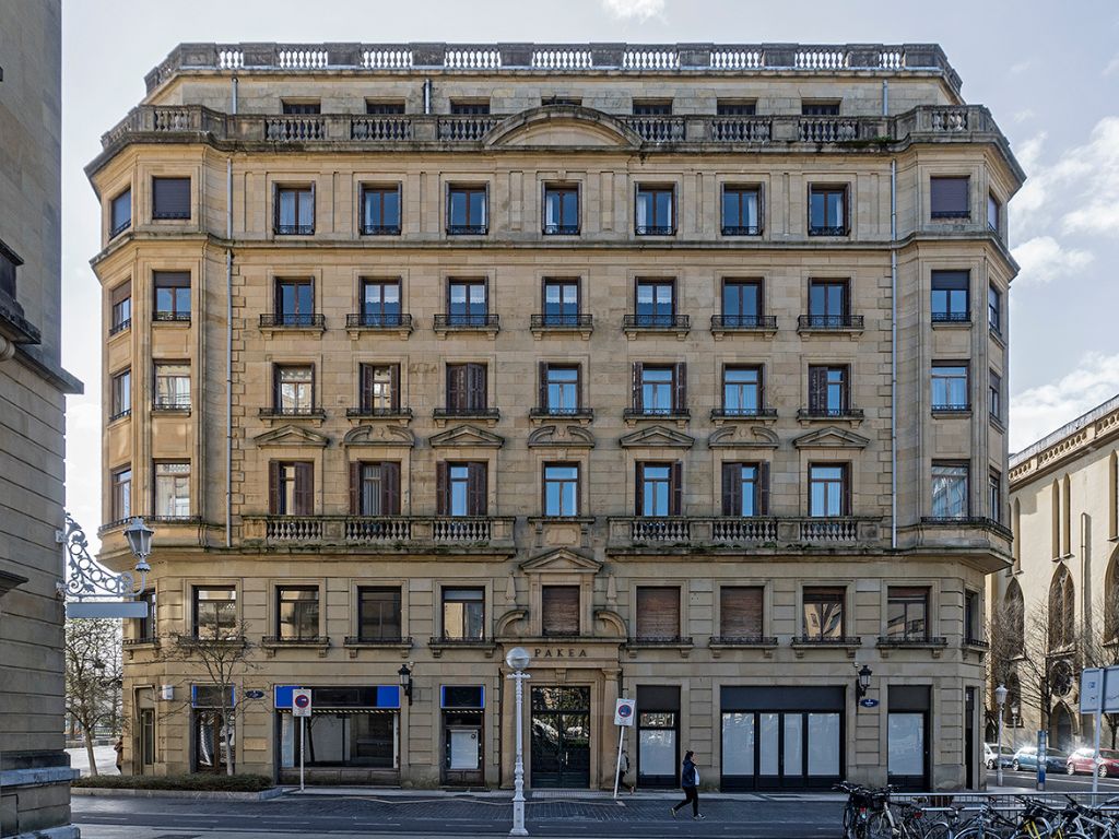  Luxury Collection Residences